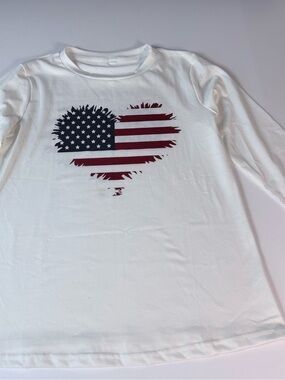American Flag Heart Graphic 3/4 Sleeve Top Size Small